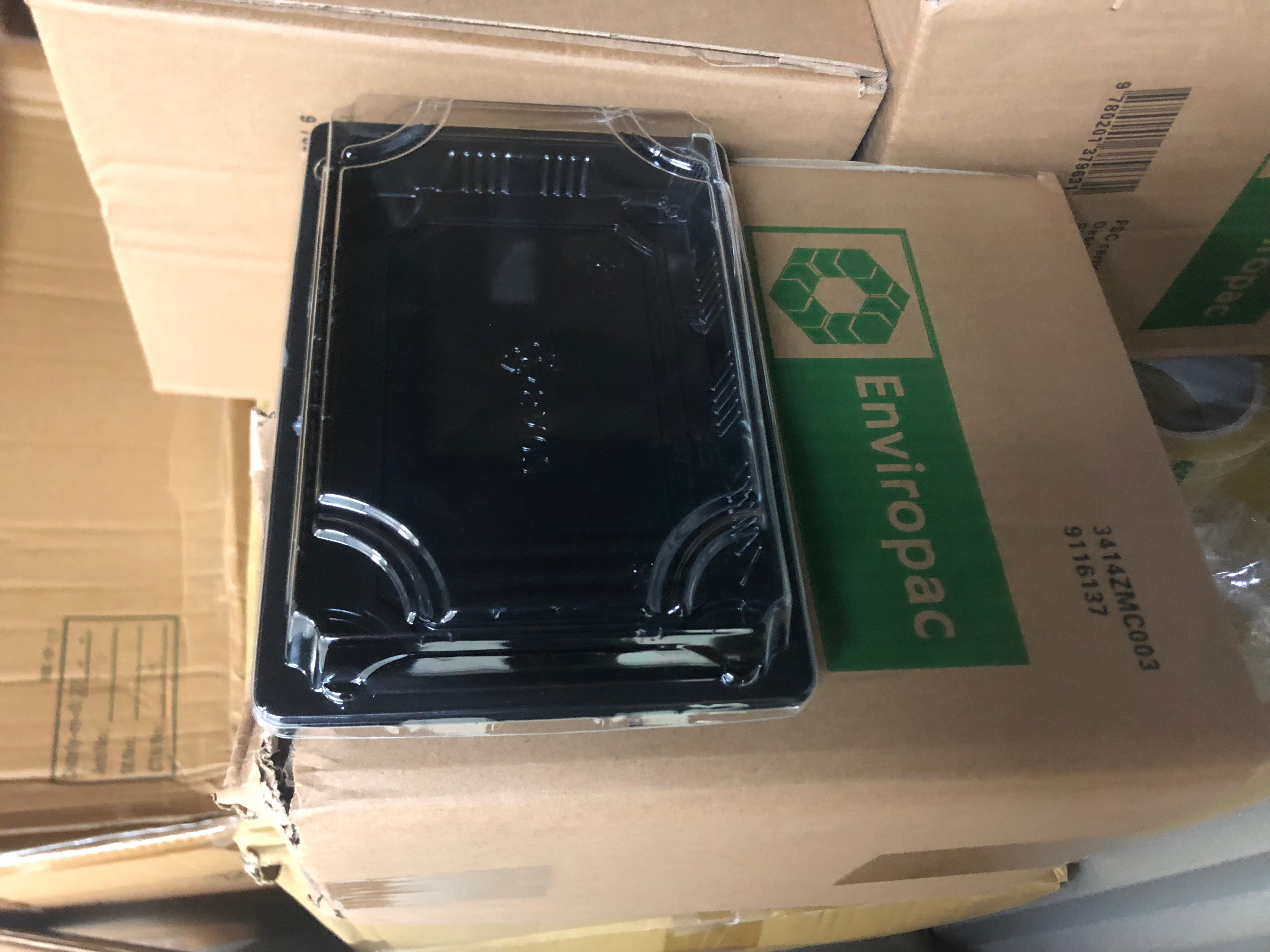 PS Sushi Black trays and Clear lids set (500pcs/ctn)